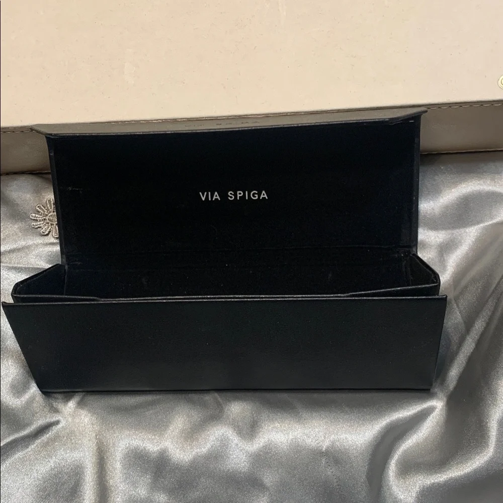 🌹Via Spiga • Black UNISEX GLASSES TRIFOLD GENUINE LEATHER Case •